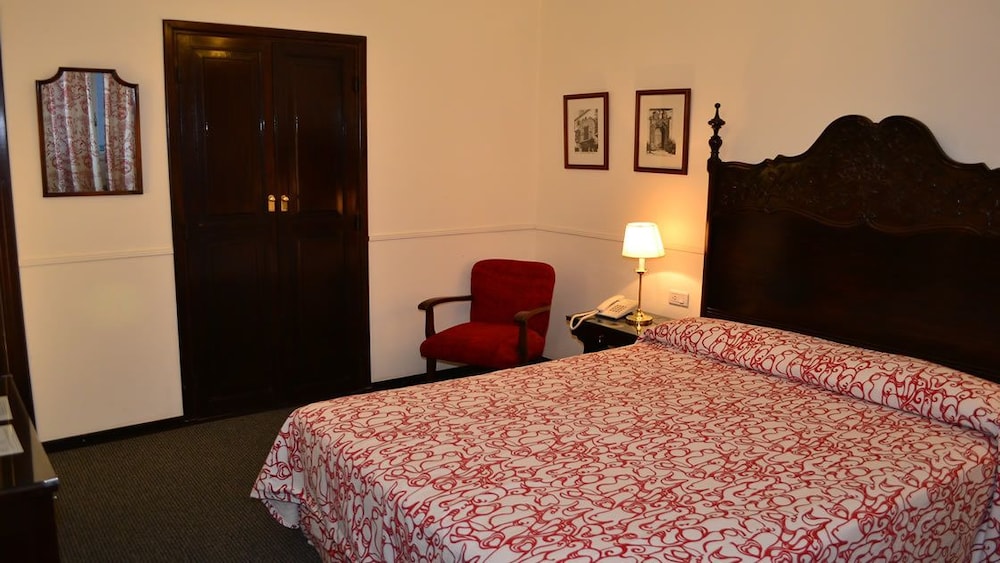 Salta Hotel 13/50