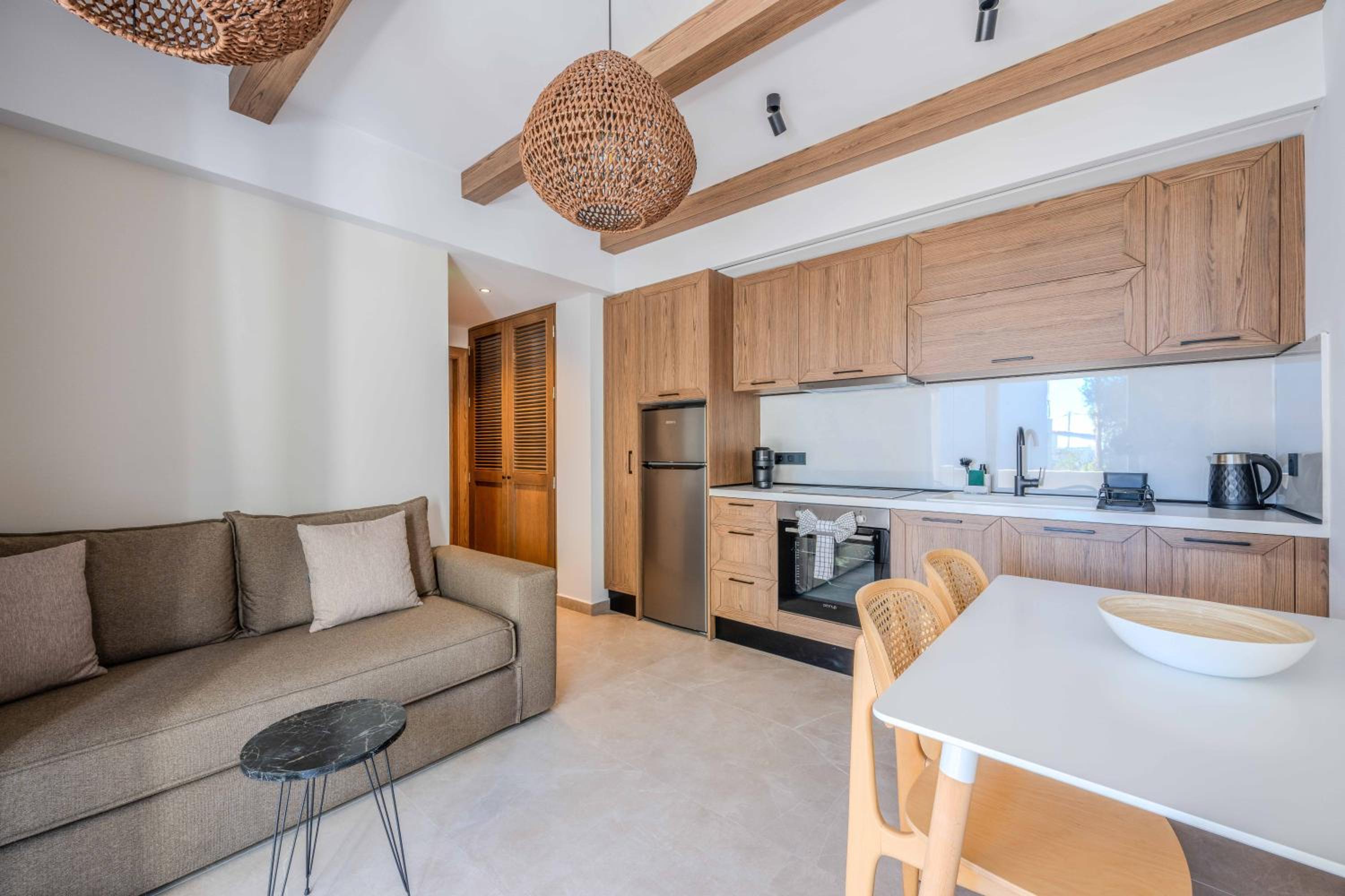 Alati Suites 27/35