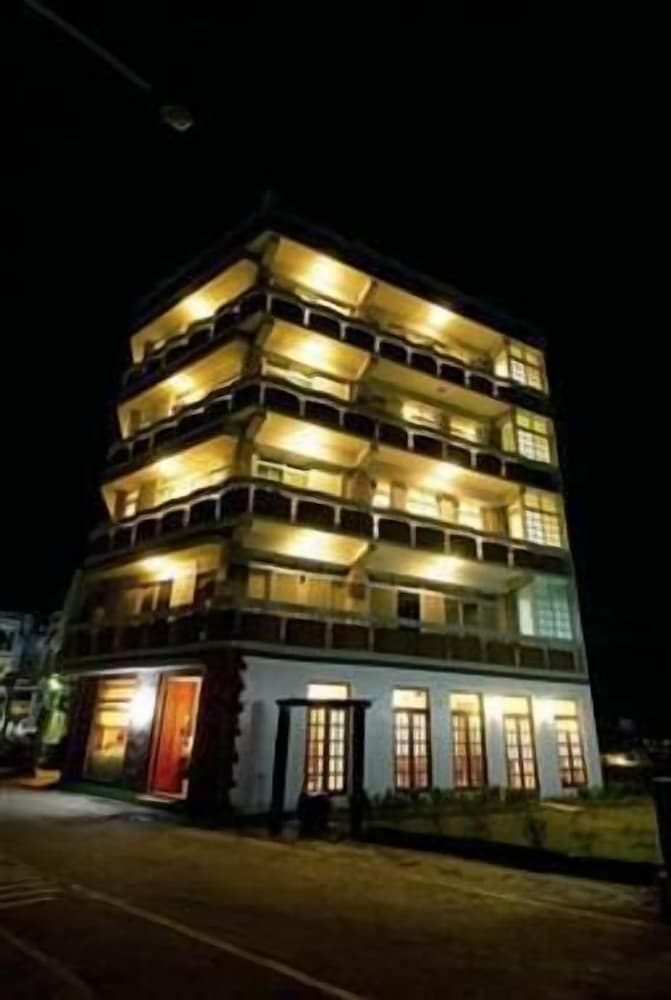 Lukang B&amp;B 1/39