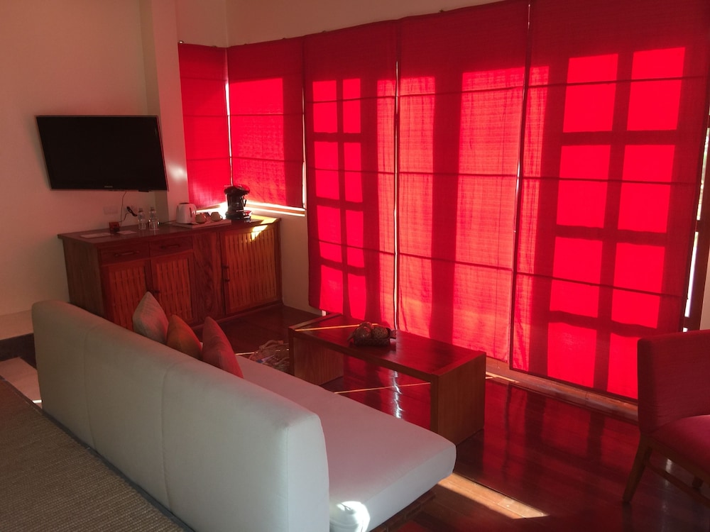 Bluewater Panglao Beach Resort 31/43