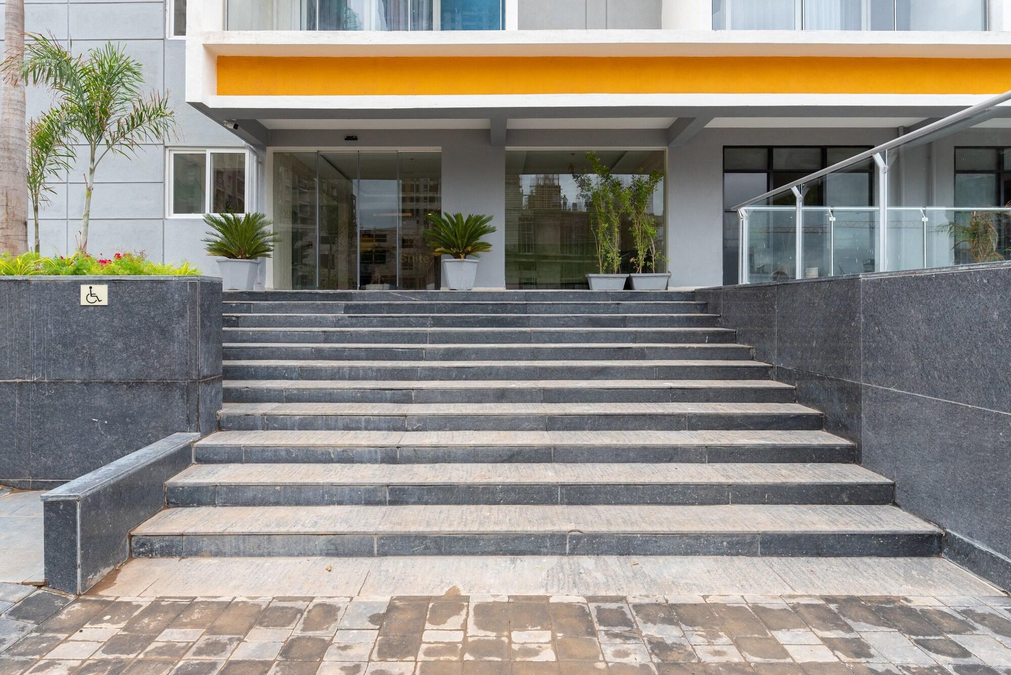 StayBird - B Suite, Business Hotel, Kharadi (ex I suite Beacon) 47/52