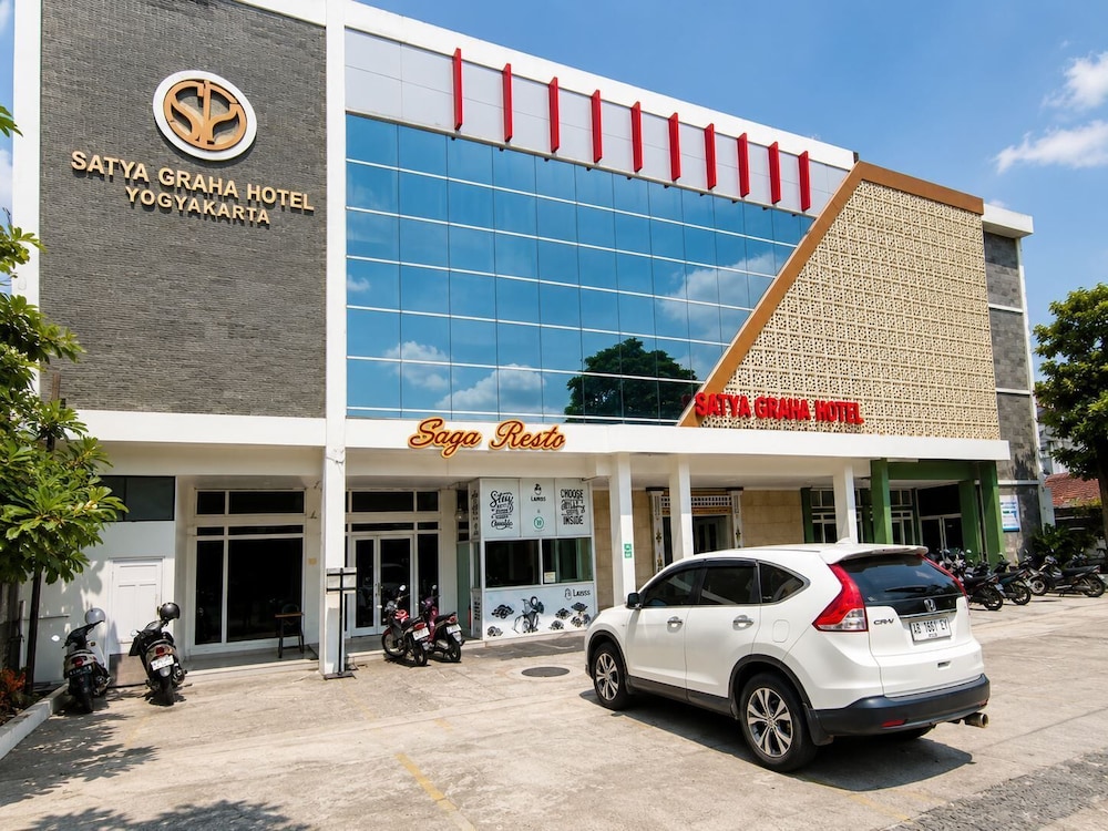 Satya Graha Hotel 72/79