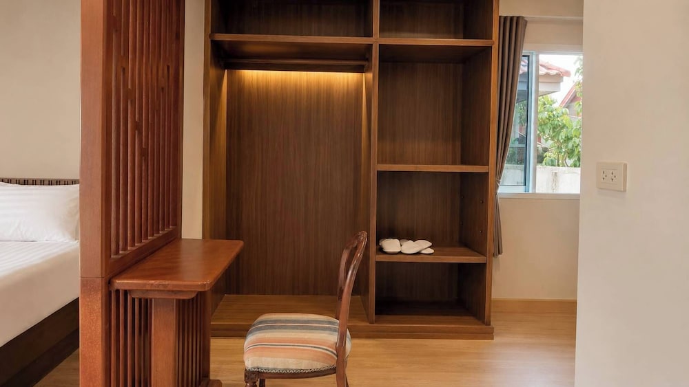 Phuket Airport Villa 58/80