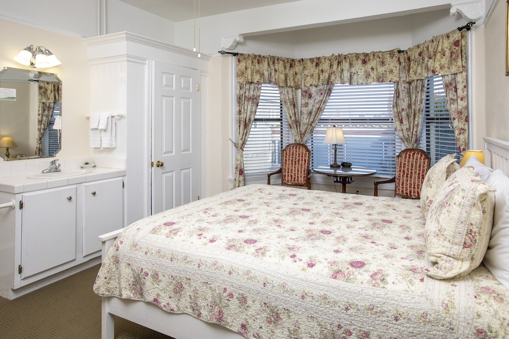 Hayes Valley Inn 32/71