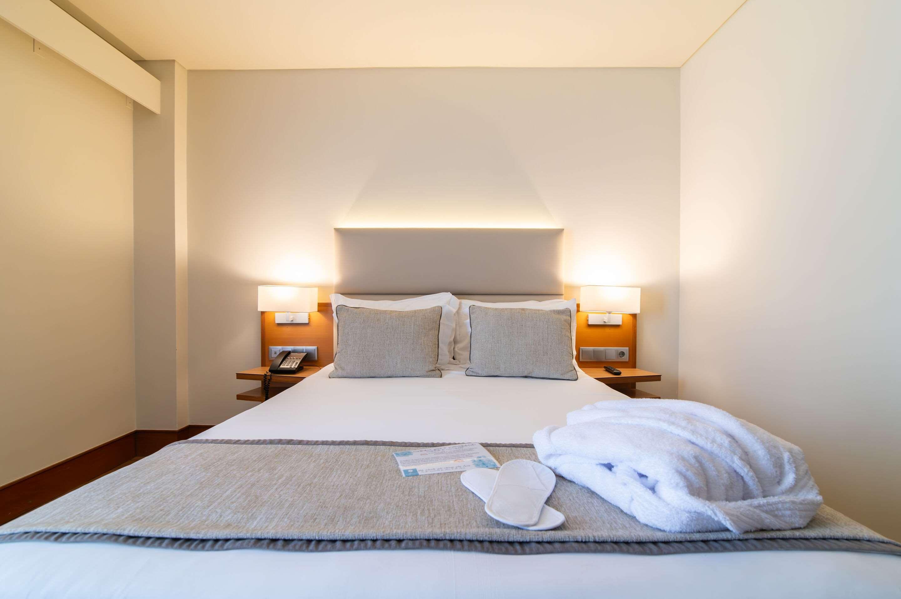 Room, Double Bed