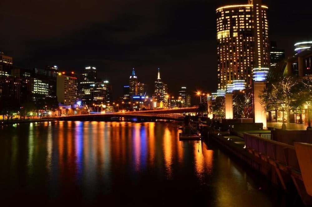 Bank Place Apartments Melbourne 27/30