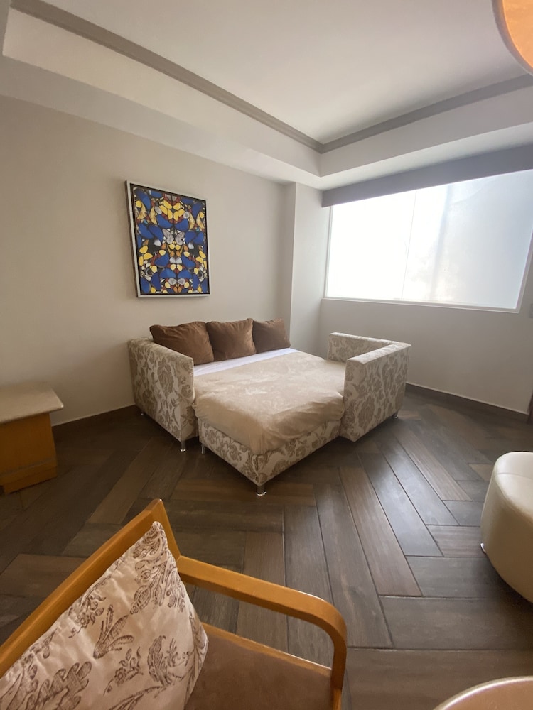 Suites del Angel 23/65