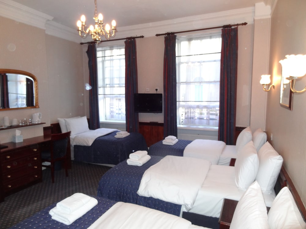 Regency House 29/69