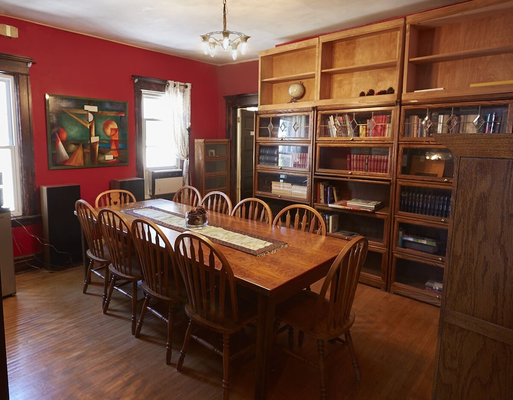 Lasalle Bed Breakfast 43/54