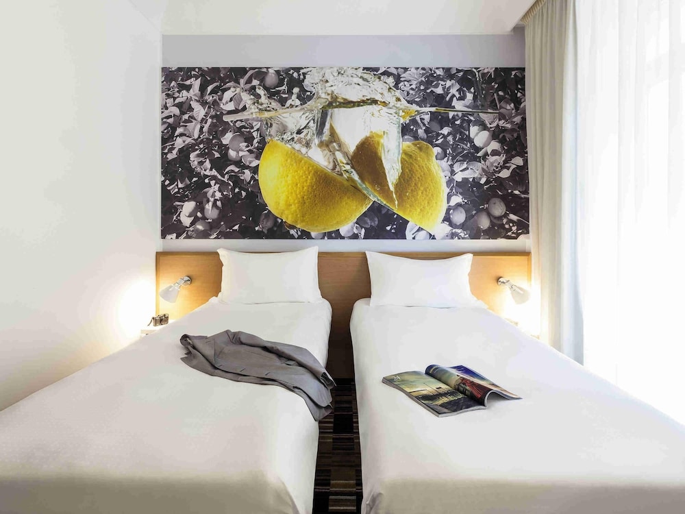 STANDARD, TWIN BEDS
