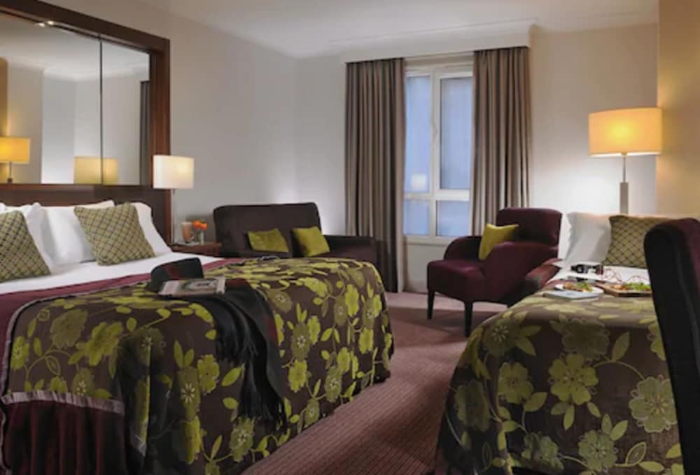 Camden Court Hotel 20/58