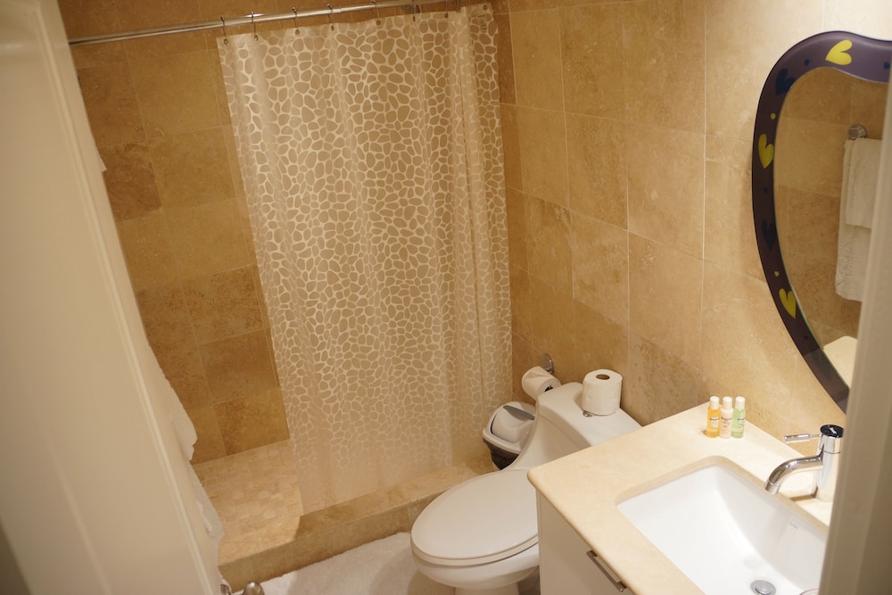 The Hamilton Beach Villas & Spa 48/50