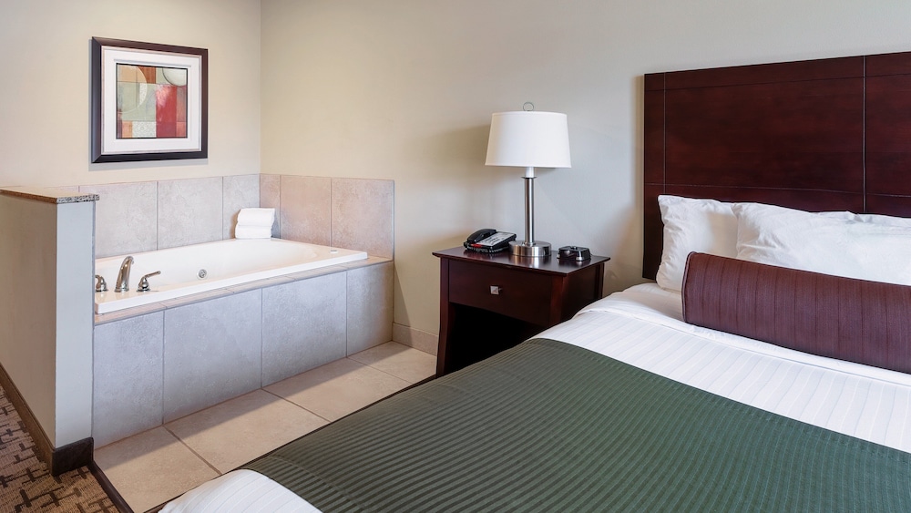 Suite, King Bed