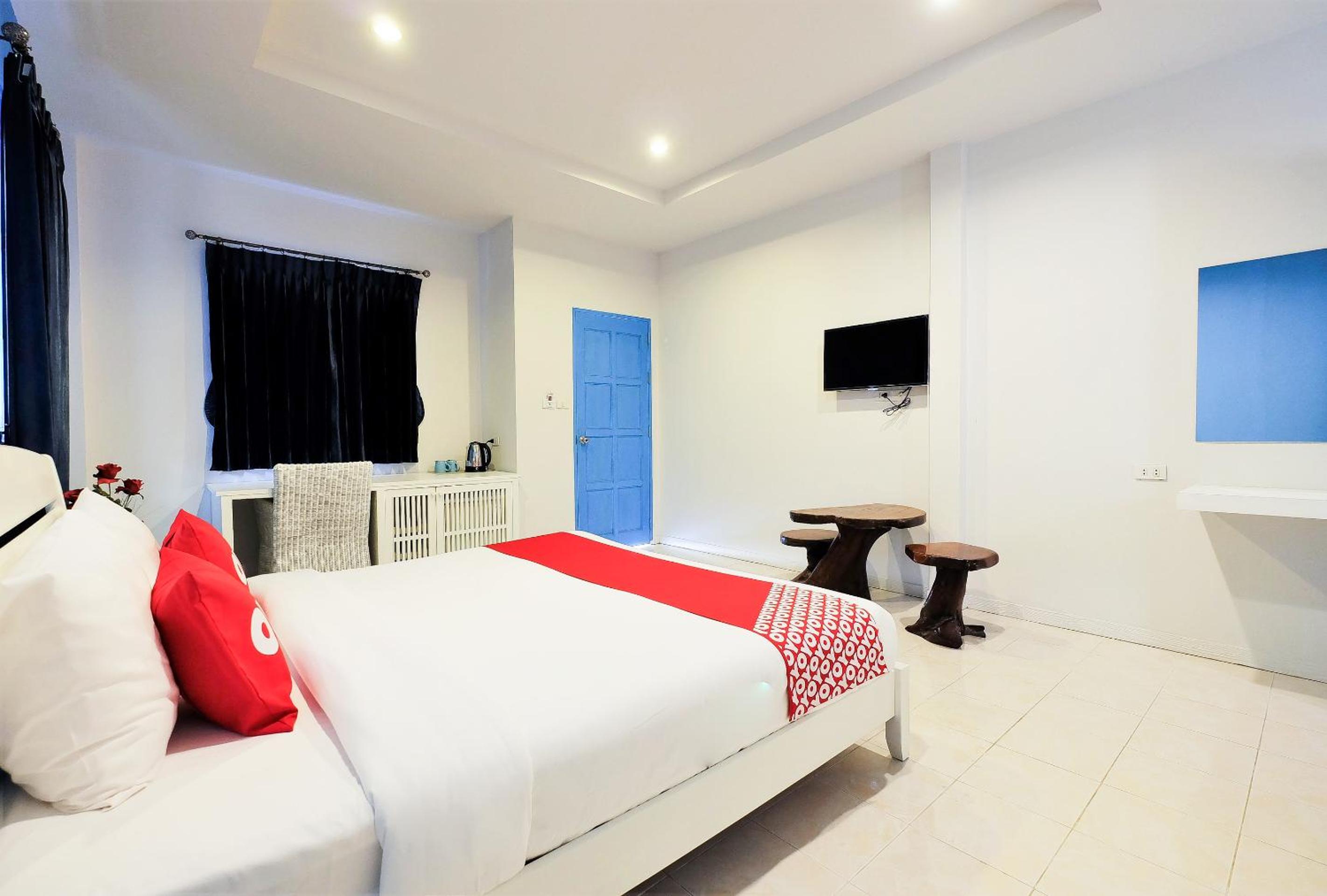 SUPERIOR ROOM KING BED