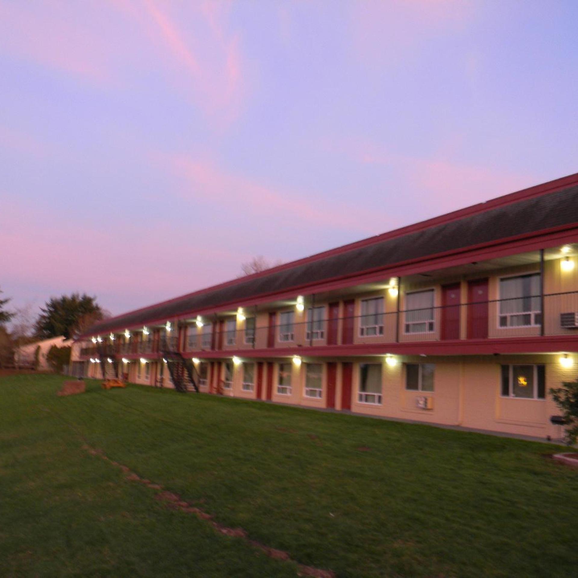 Lakeview Inn Centralia 4/28