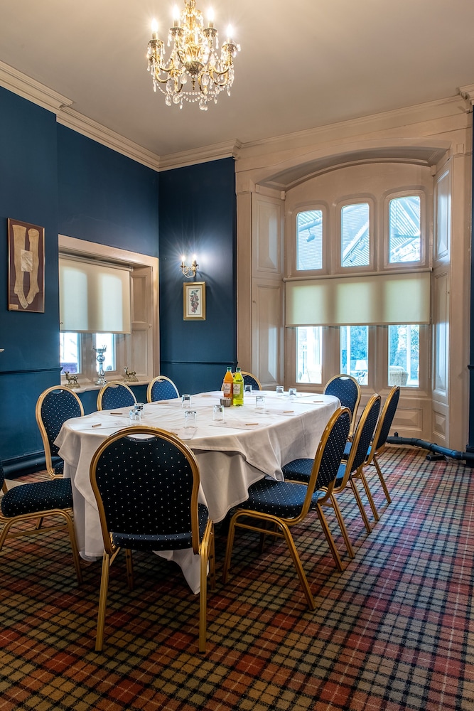 The Parsonage Hotel Spa 63/71