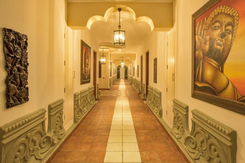Colosseum Hotel And Fitness Club 49/75