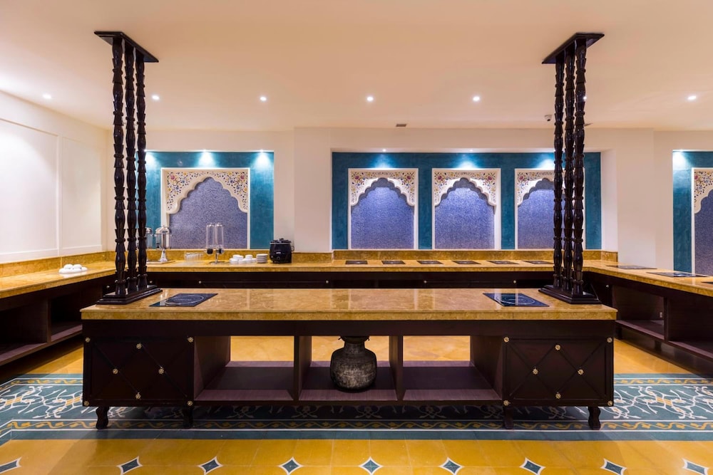 Sairafort Sarovar Portico 6/33
