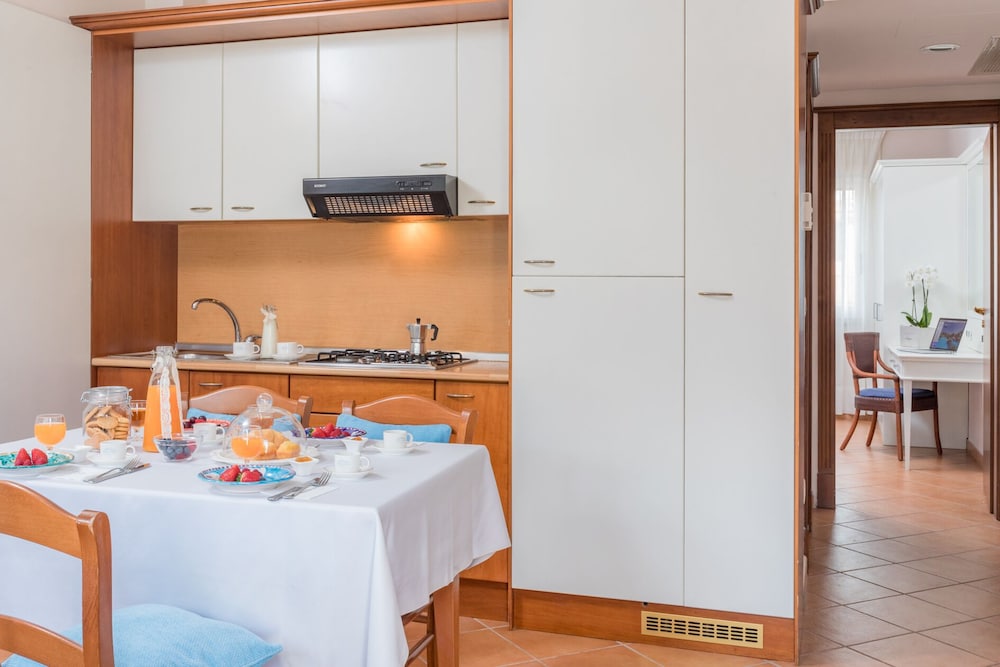OLEANDRI RESORT 67/81