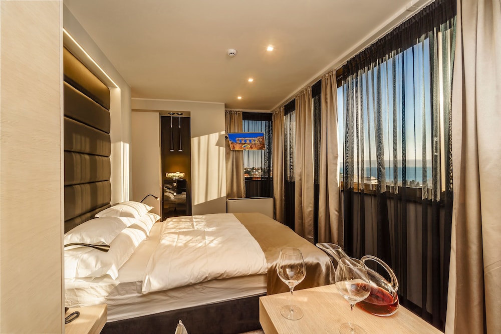 The View Luxury Rooms 19/71