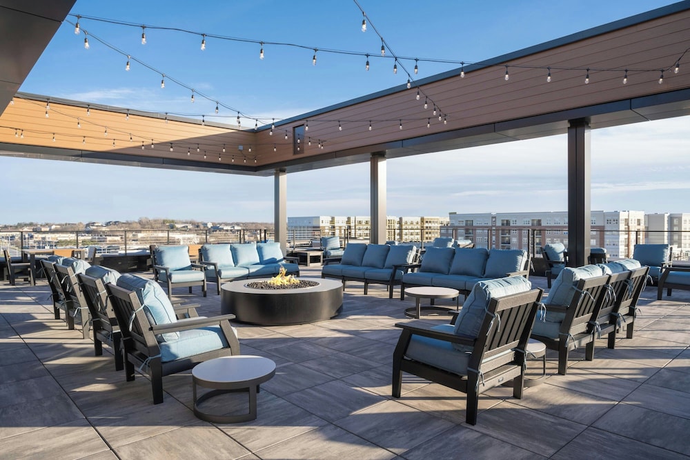 Courtyard by Marriott Milwaukee Brookfield at Poplar Creek 14/25
