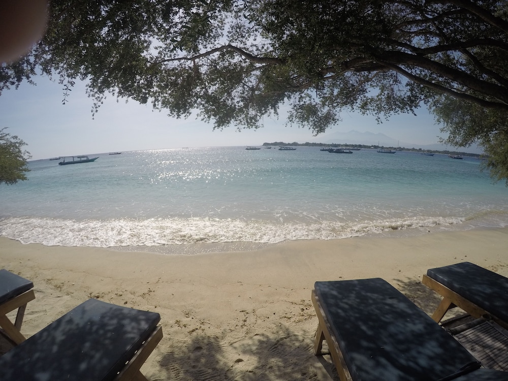 Coral Beach 2 Bungalow 40/50
