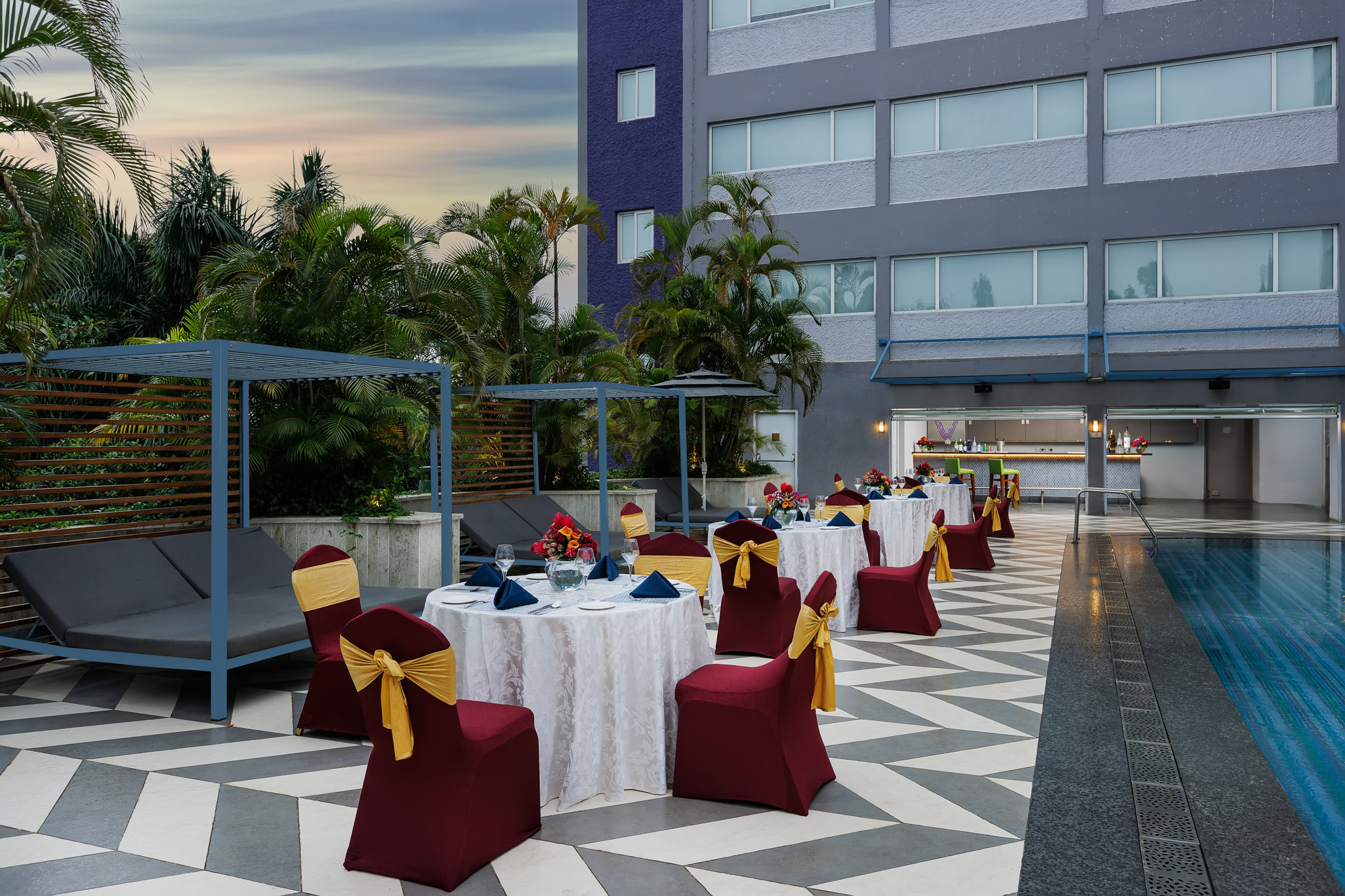 Vivanta Bengaluru Residency Road 72/77