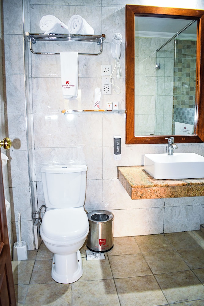 Lake Naivasha Resort 48/49