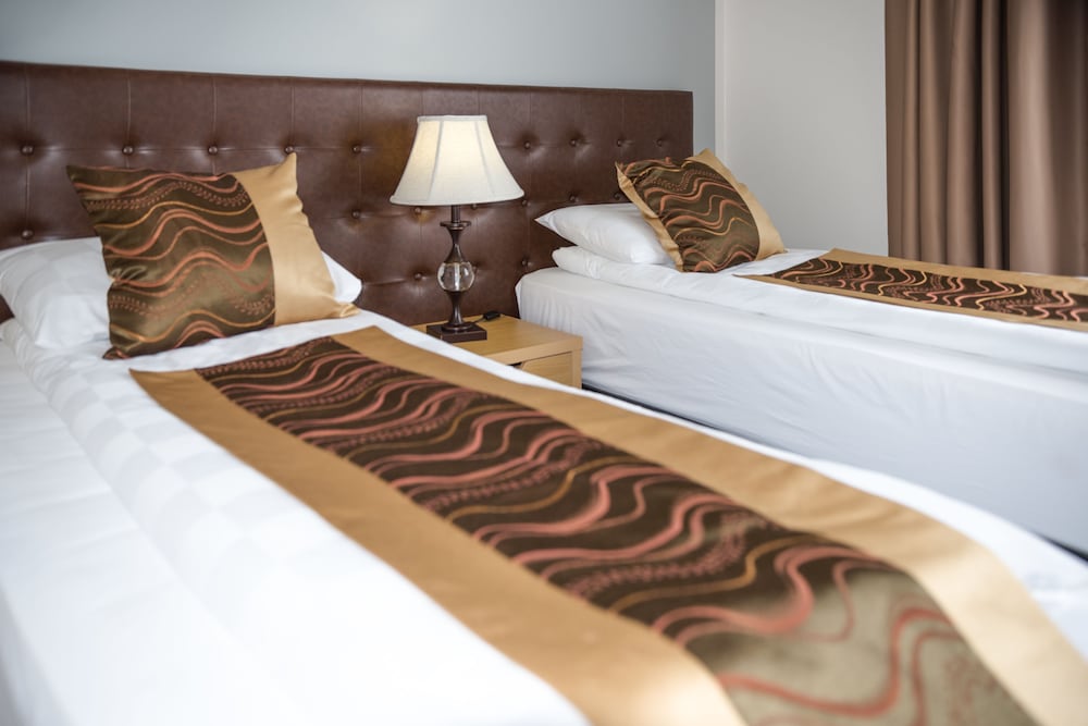HOTEL JAZZ 18/50