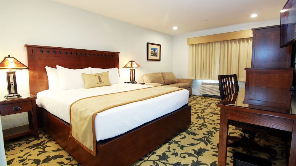 HOTEL MISSION DE ORO 8/64