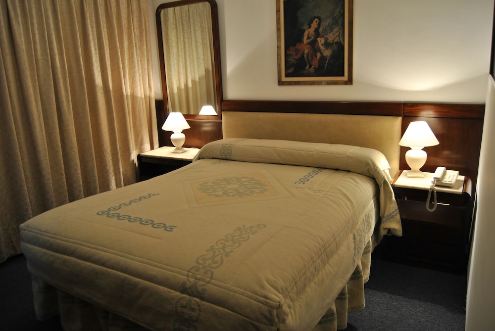 Iberia Hotel 21/64