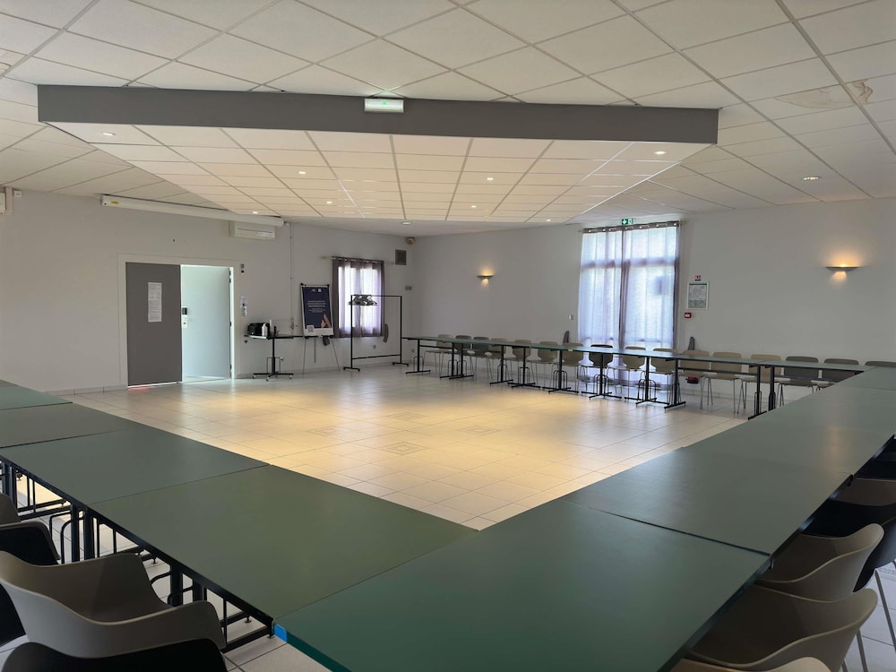 Ibis Cahors 23/50