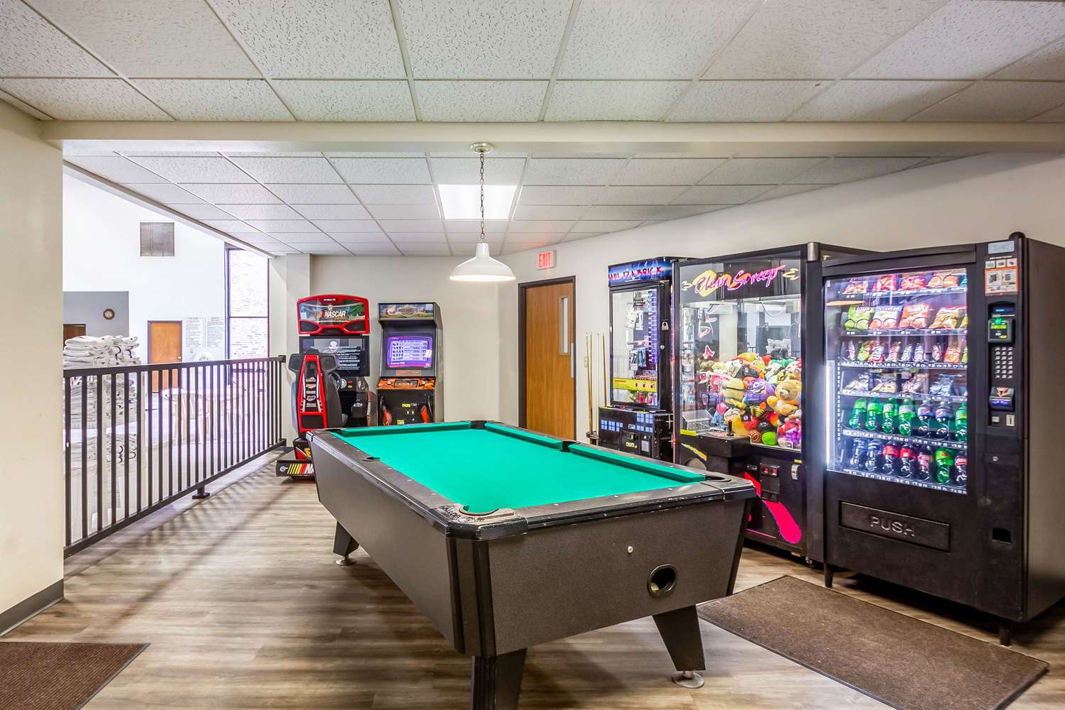 Econo Lodge Waupaca 23/35