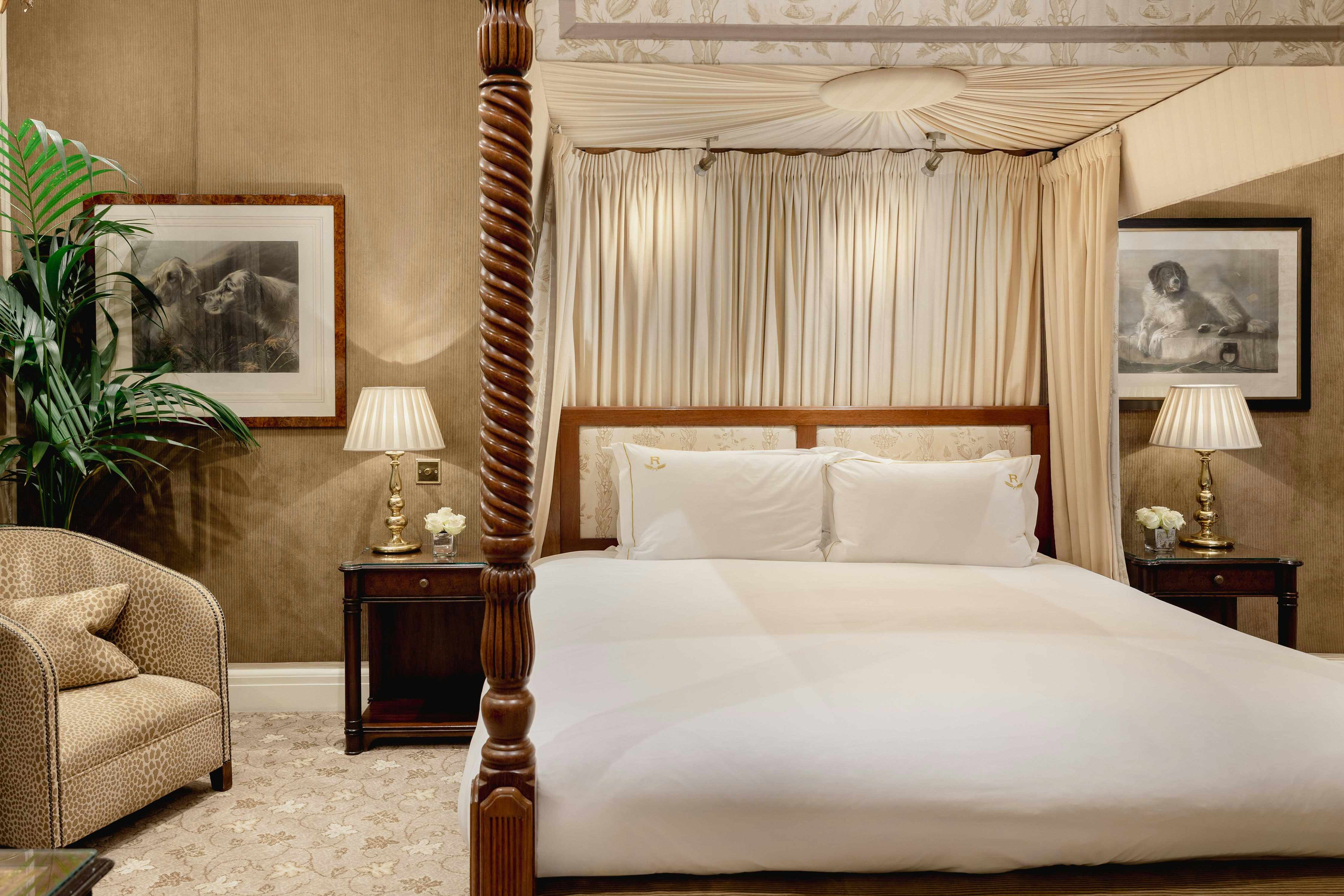 Master, Suite، Rubens At the Palace 2/4