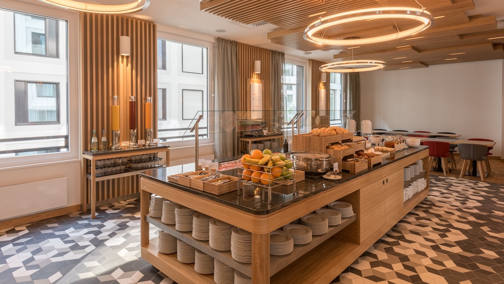 Holiday Inn Express MUNICH CITY WEST 60/80