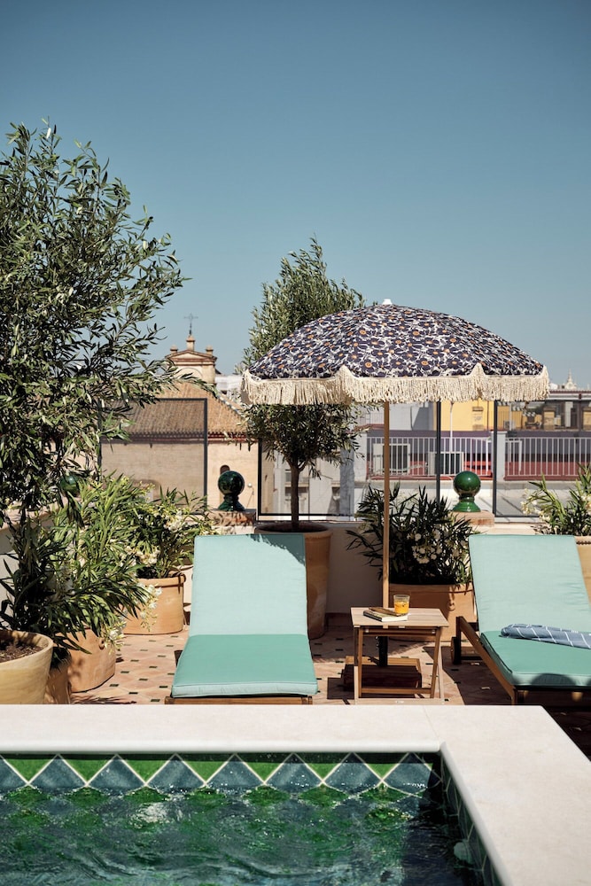Cristine Bedfor Sevilla Boutique Hotel 58/63