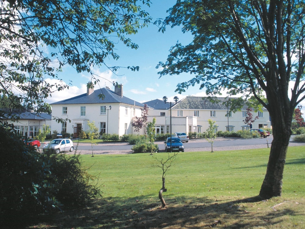 Macdonald Crutherland House 63/65