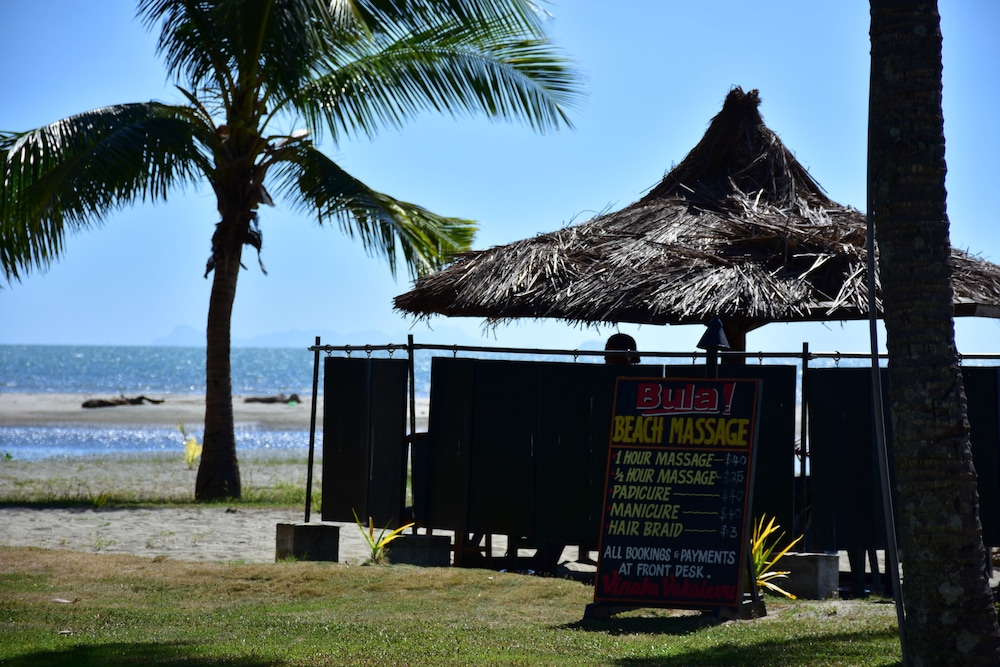 Club Fiji Resort 8/71