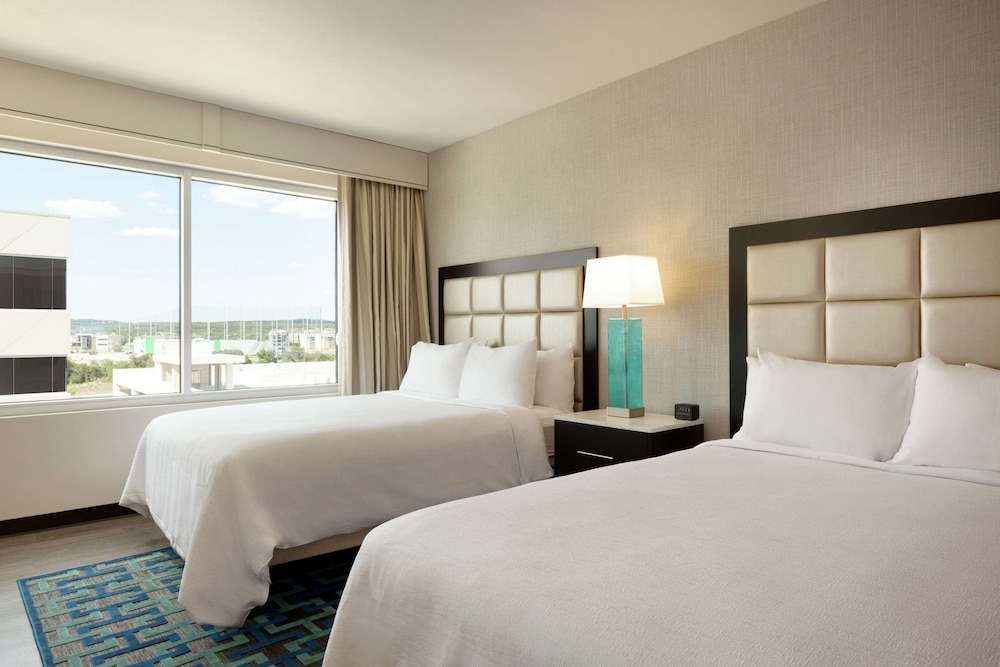 Embassy Suites by Hilton San Antonio Landmark 16/57