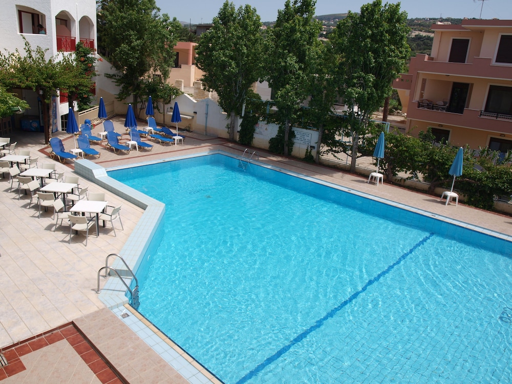 Apollon Hotel Apartments 42/50