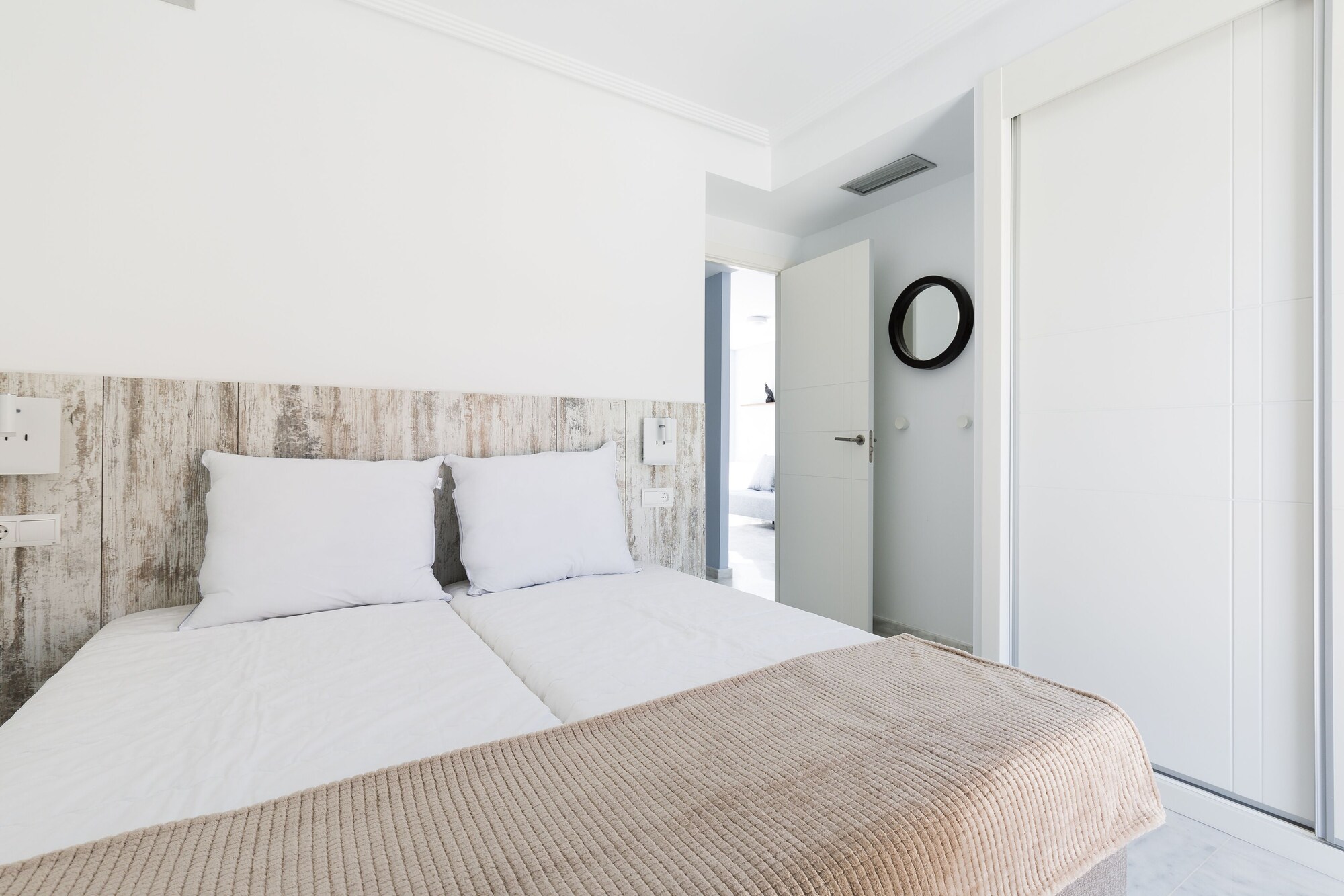 2 Bedrooms, Balcony, Penthouse, 4 Beds, Sea View, Sofa, Terrace