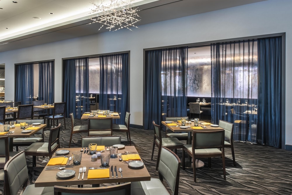 Hyatt Regency Mccormick Place 34/49