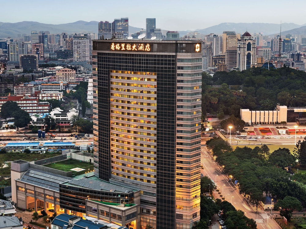 Shangri-La Fuzhou 24/62