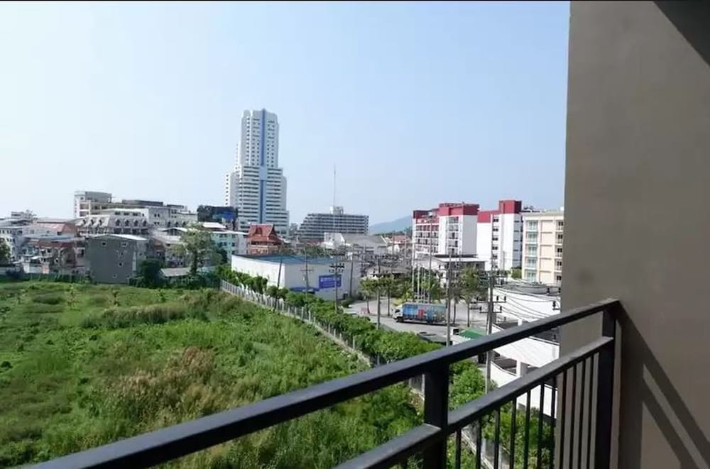 New Square Patong 65/69