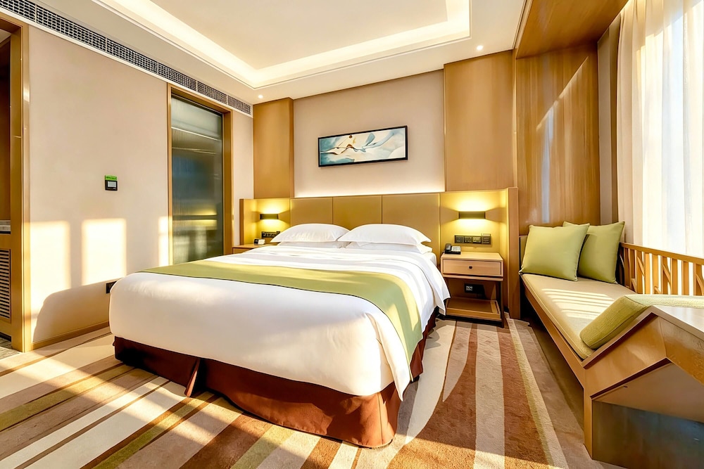 Superior, King Bed