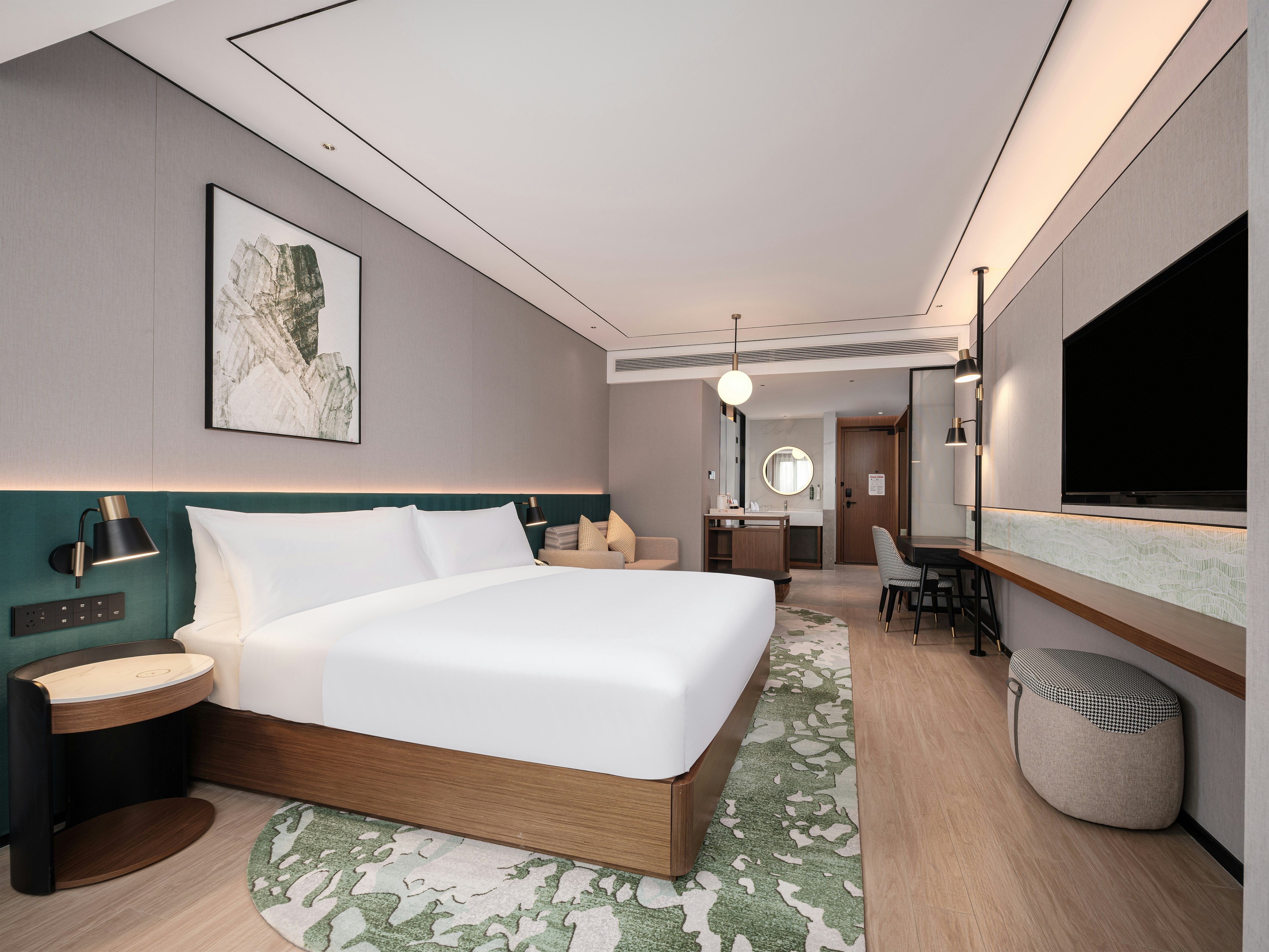 SUPERIOR, KING BED