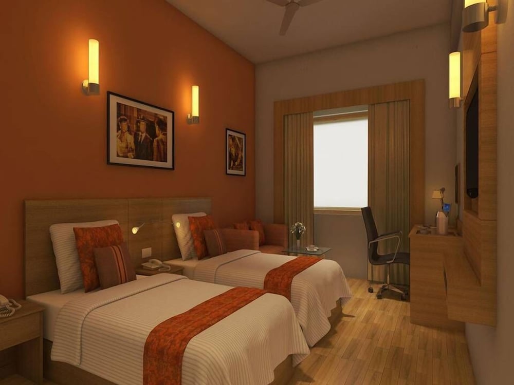 Lemon Tree Hotel Gachibowli Hyderabad 32/64