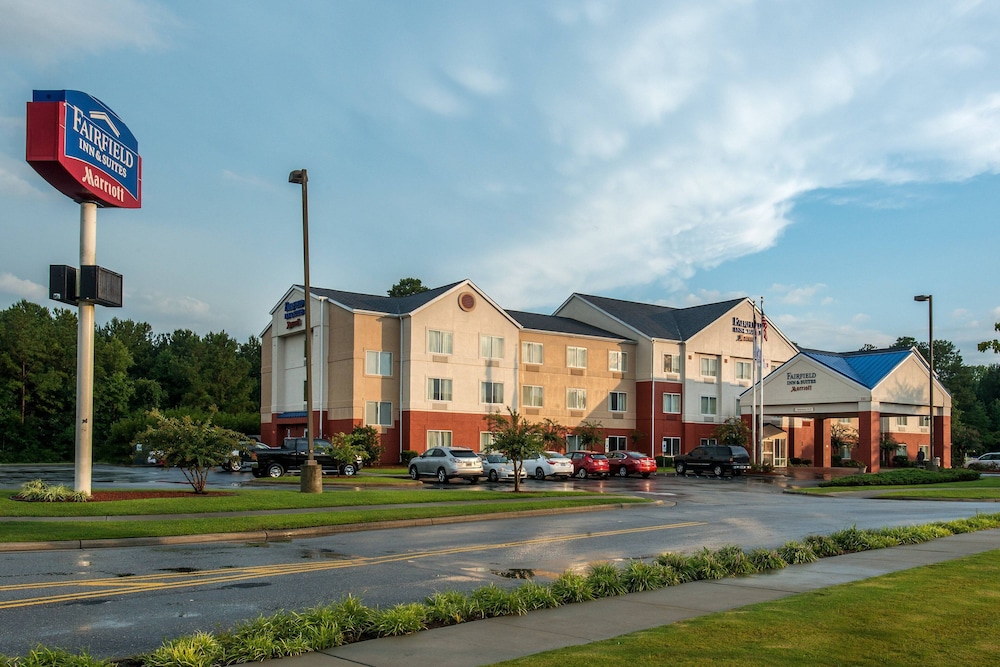 Fairfield Inn And Suites Jacksonville 1/47