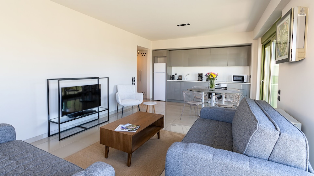 Athens Mosaico Suites And Apartments 28/50
