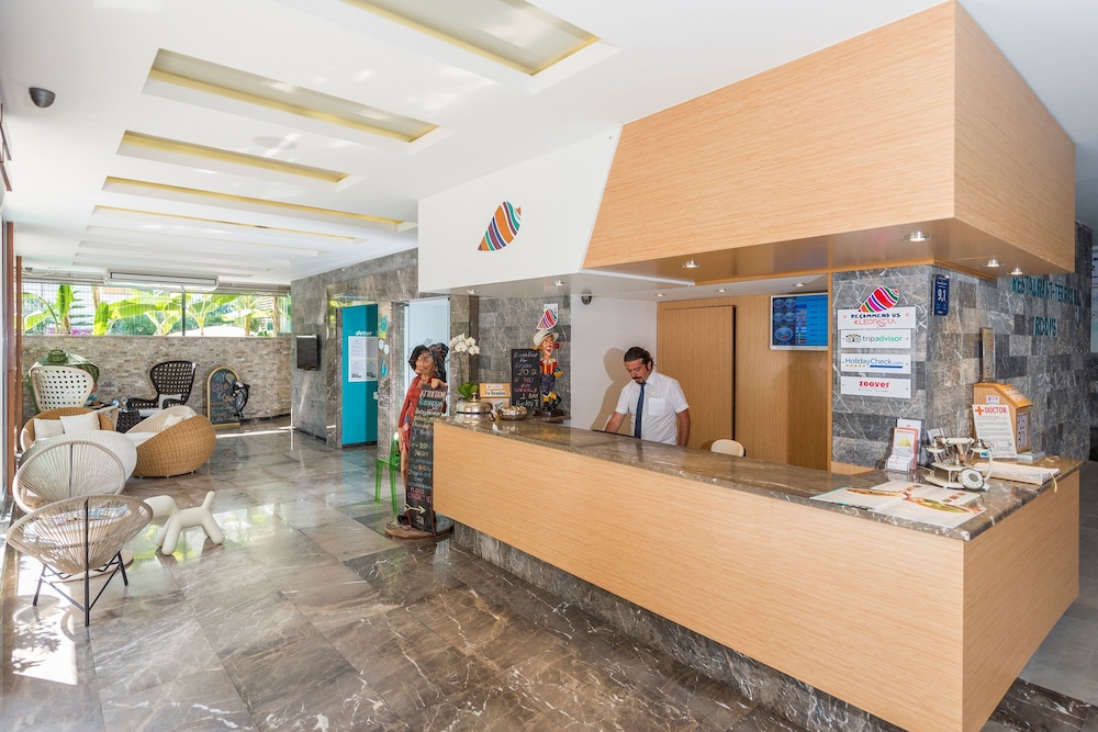 Lobby at Kleopatra Suit Hotel, ALANYA